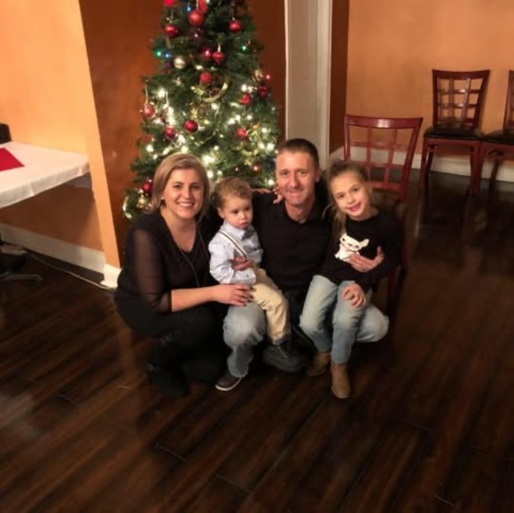 Meet your Posher, Cristina - Picture 1 of 1